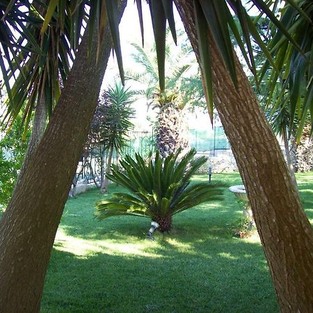 B&B Lo Smeraldo Кастеллана-Гротте Экстерьер фото