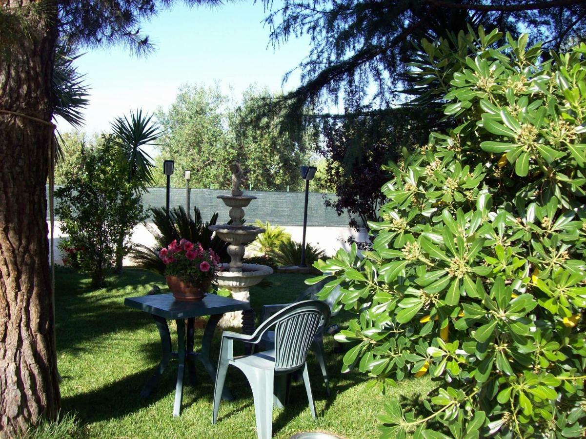 B&B Lo Smeraldo Кастеллана-Гротте Экстерьер фото