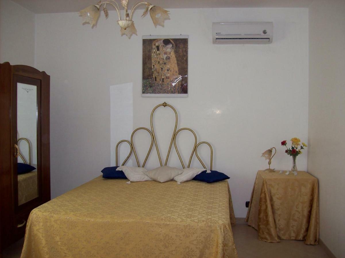 B&B Lo Smeraldo Кастеллана-Гротте Экстерьер фото